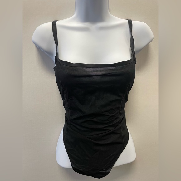 SKIM - SHEER SCULPT THONG BODYSUIT - (2)M - Picture 4 of 7